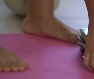 Alice Dixson feet photo 18