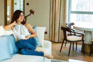 Alice Dixson feet photo 2