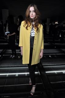 Alice Englert feet photo 2