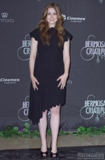 Alice Englert feet photo 12