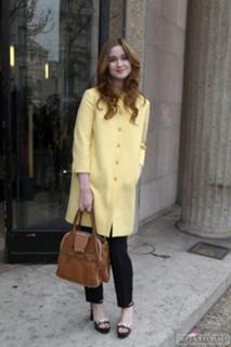 Alice Englert feet photo 9