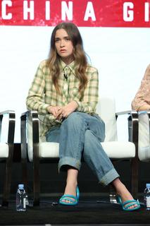 Alice Englert feet photo 15