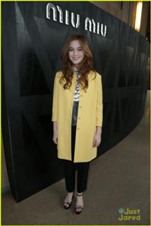 Alice Englert feet photo 18