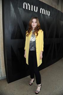 Alice Englert feet photo 16