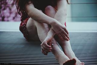Alice Englert feet photo 13