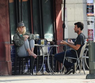 Alice Eve feet photo thumbnail
