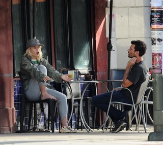 Alice Eve feet photo thumbnail