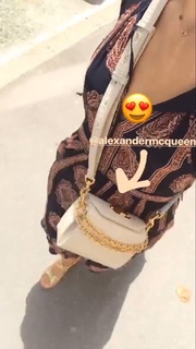 Alice Isaaz feet photo thumbnail