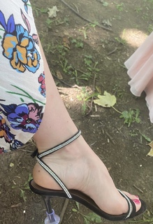 Alice Isaaz feet photo thumbnail