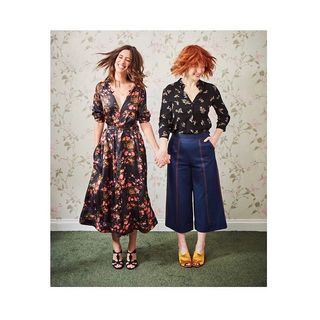 Alice Levine feet photo thumbnail