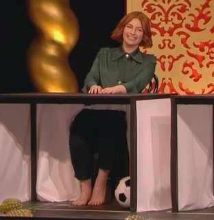 Alice Levine feet photo thumbnail
