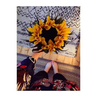 Alice Levine feet photo thumbnail