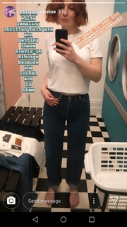 Alice Levine feet photo thumbnail