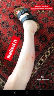 Alice Levine feet photo thumbnail
