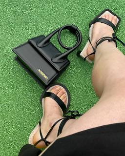 Alice Pagani feet photo 8