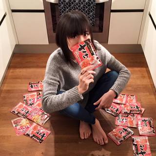 Alice-Sara Ott feet photo 8