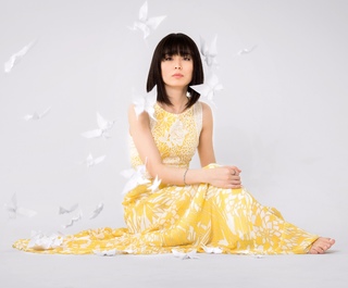 Alice-Sara Ott feet photo 16
