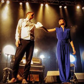 Alice-Sara Ott feet photo 3