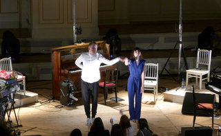 Alice-Sara Ott feet photo 15