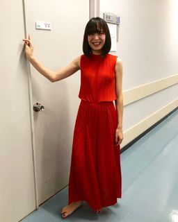 Alice-Sara Ott feet photo 12