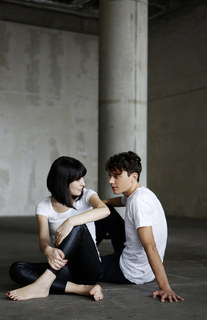 Alice-Sara Ott feet photo 3