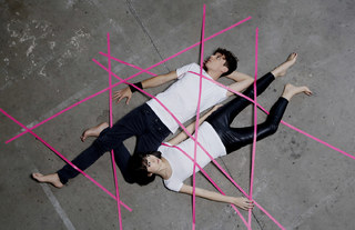 Alice-Sara Ott feet photo 2