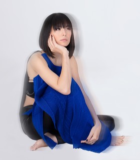 Alice-Sara Ott feet photo 17