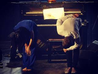 Alice-Sara Ott feet photo 14