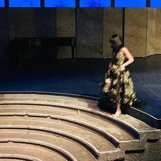 Alice-Sara Ott feet photo 6