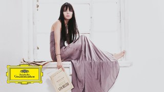 Alice-Sara Ott feet photo 20