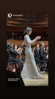 Alice-Sara Ott feet photo 19
