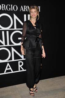 Alice Taglioni feet photo 9
