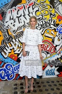 Alice Taglioni feet photo 5