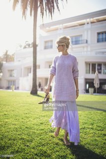 Alice Taglioni feet photo 11