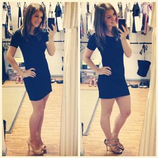 Alice Wegmann feet photo thumbnail