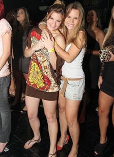 Alice Wegmann feet photo thumbnail