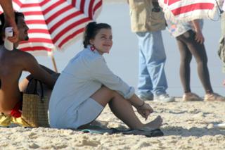 Alice Wegmann feet photo thumbnail