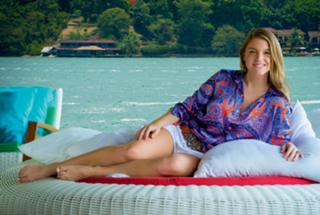 Alice Wegmann feet photo thumbnail