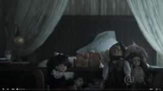 Alice Wegmann feet photo thumbnail