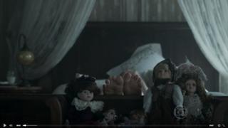 Alice Wegmann feet photo thumbnail