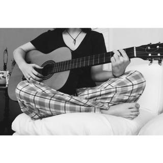 Alice Wegmann feet photo thumbnail