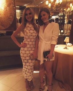 Alice Wegmann feet photo thumbnail