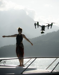 Alice Wegmann feet photo thumbnail