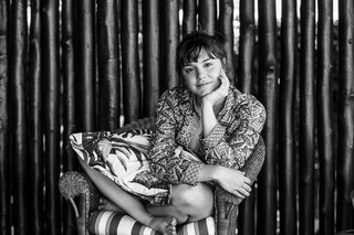 Alice Wegmann feet photo thumbnail