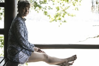 Alice Wegmann feet photo thumbnail