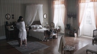 Alice Wegmann feet photo thumbnail