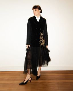 Alice Wegmann feet photo thumbnail