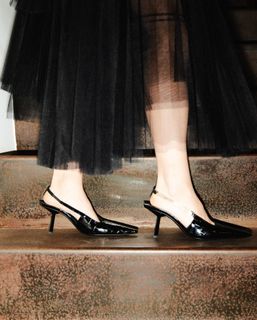 Alice Wegmann feet photo 4