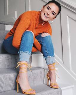 Alicia Agneson feet photo 1