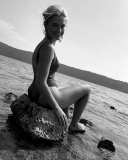 Alicia Agneson feet photo 20